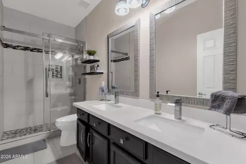 Bath - 10464 E Medina Ave, Mesa, AZ 85209 photo 4 of 5
