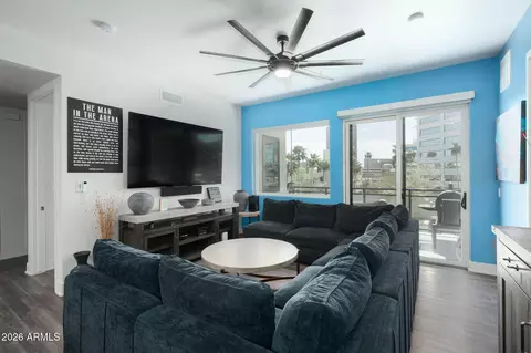 3131 N Central Ave #4011, Phoenix, AZ 85012