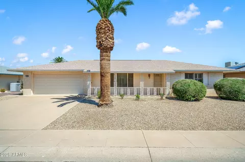 10802 W Hutton Dr, Sun City, AZ 85351
