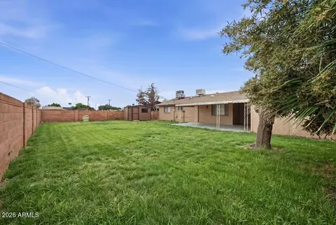 Exterior - 3709 W Echo Ln, Phoenix, AZ 85051 photo 1 of 2