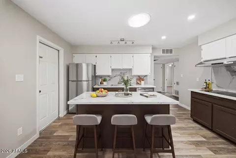 Kitchen - 3709 W Echo Ln, Phoenix, AZ 85051 photo 1 of 2