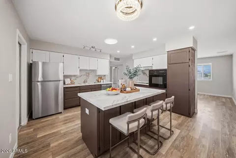 Kitchen - 3709 W Echo Ln, Phoenix, AZ 85051 photo 2 of 2