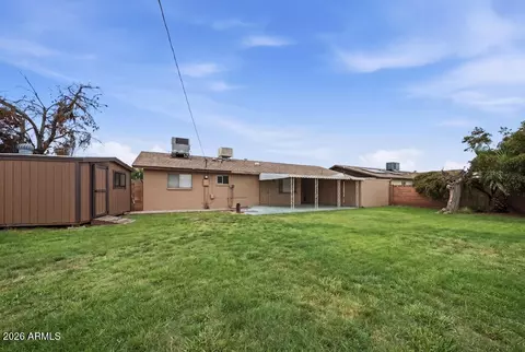 Exterior - 3709 W Echo Ln, Phoenix, AZ 85051 photo 2 of 2