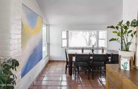 Dining - 3715 N 9th Pl, Phoenix, AZ 85014 photo 1 of 2