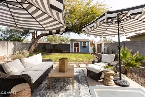 Exterior - 3715 N 9th Pl, Phoenix, AZ 85014 photo 5 of 12