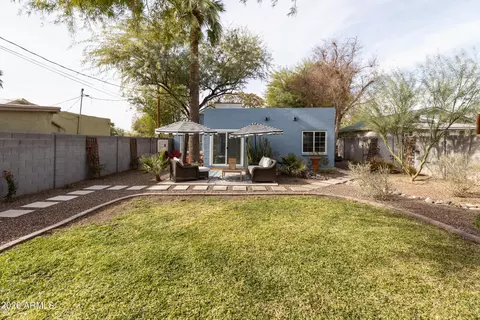 Exterior - 3715 N 9th Pl, Phoenix, AZ 85014 photo 8 of 12
