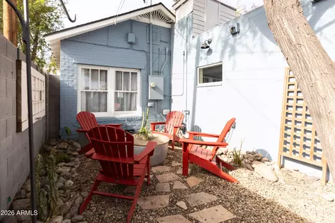 Exterior - 3715 N 9th Pl, Phoenix, AZ 85014 photo 9 of 12