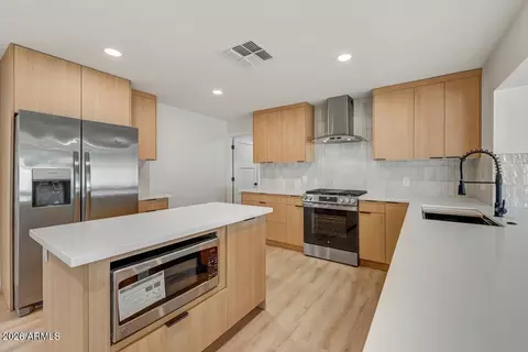 Kitchen - 3416 E Altadena Ave, Phoenix, AZ 85028 photo 3 of 4