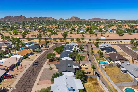 View/Area - 3416 E Altadena Ave, Phoenix, AZ 85028 photo 2 of 10
