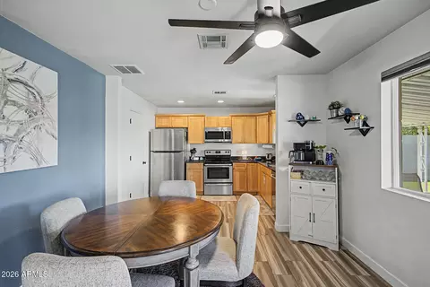 Dining - 2053 E Minton Dr, Tempe, AZ 85282 photo 1 of 2
