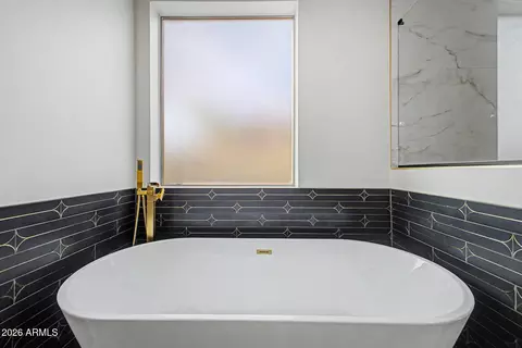Bath - 27905 N 66th Dr, Phoenix, AZ 85083 photo 3 of 4