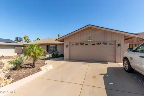 3529 W Saint Moritz Ln, Phoenix, AZ 85053