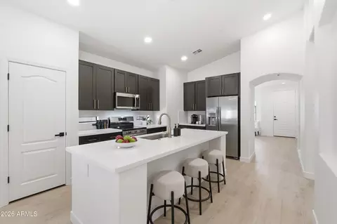 Kitchen - 5252 E Carol Ave, Mesa, AZ 85206 photo 2 of 7
