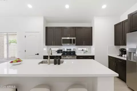 Kitchen - 5252 E Carol Ave, Mesa, AZ 85206 photo 4 of 7