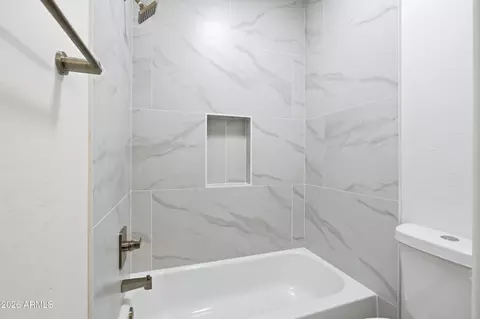 Bath - 5252 E Carol Ave, Mesa, AZ 85206 photo 10 of 10