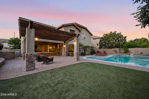 1377 E Glacier Pl, Chandler, AZ 85249