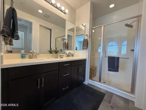 Bath - 1725 E Dogwood Ln, Gilbert, AZ 85295 photo 2 of 6
