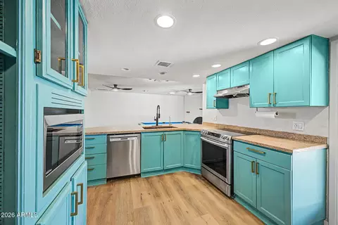 Kitchen - 2552 E Brown Rd, Mesa, AZ 85213 photo 3 of 4