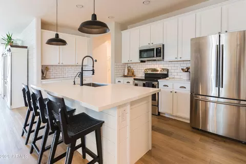 Kitchen - 2049 E Stacey Rd, Gilbert, AZ 85298 photo 3 of 4