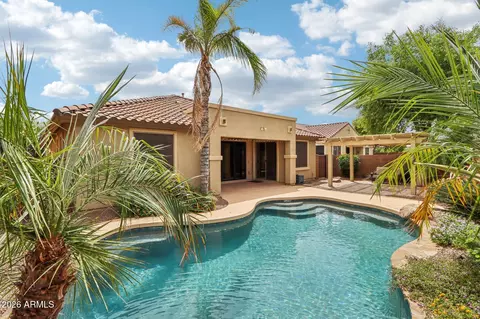 Exterior - 726 E Kingbird Dr, Gilbert, AZ 85297 photo 3 of 6