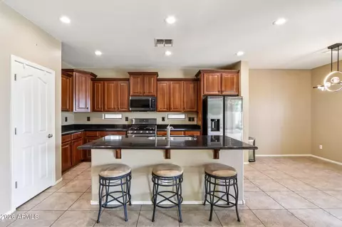 Kitchen - 726 E Kingbird Dr, Gilbert, AZ 85297 photo 4 of 5