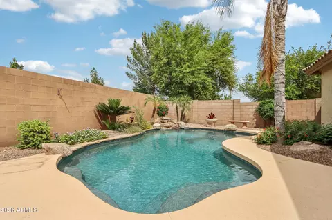 Exterior - 726 E Kingbird Dr, Gilbert, AZ 85297 photo 5 of 6