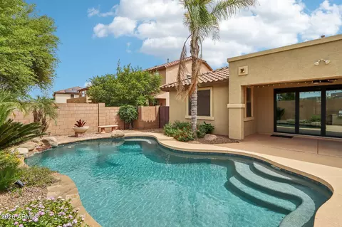 Exterior - 726 E Kingbird Dr, Gilbert, AZ 85297 photo 4 of 6