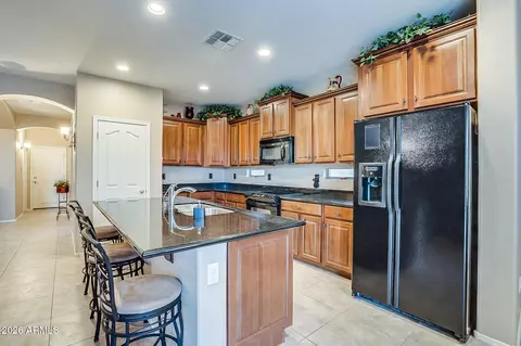 Kitchen - 726 E Kingbird Dr, Gilbert, AZ 85297 photo 1 of 5
