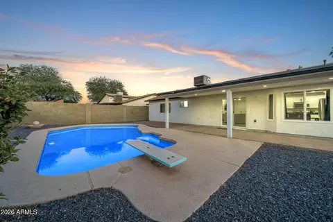 2412 E Dolphin Ave, Mesa, AZ 85204