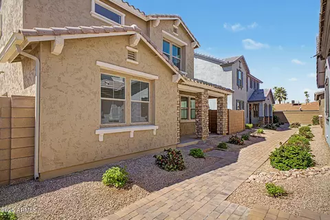 160 N 56th Pl, Mesa, AZ 85205