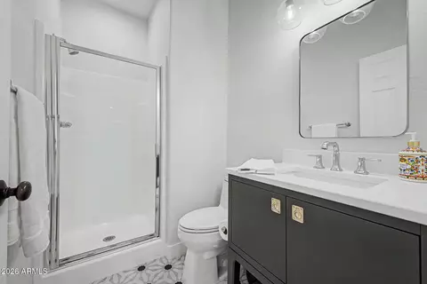 Bath - 1718 E Iris Dr, Chandler, AZ 85286 photo 1 of 4