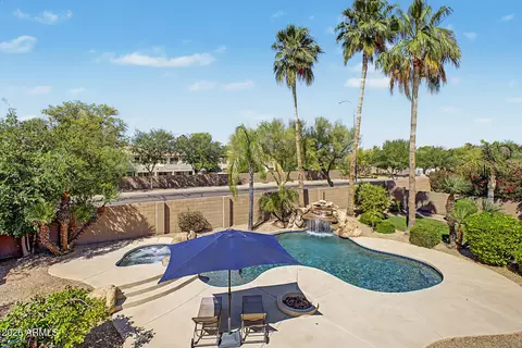 Exterior - 1718 E Iris Dr, Chandler, AZ 85286 photo 4 of 13