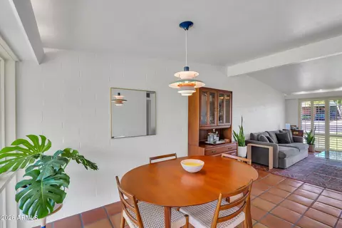 Dining - 1911 E Montebello Ave, Phoenix, AZ 85016 photo 2 of 2