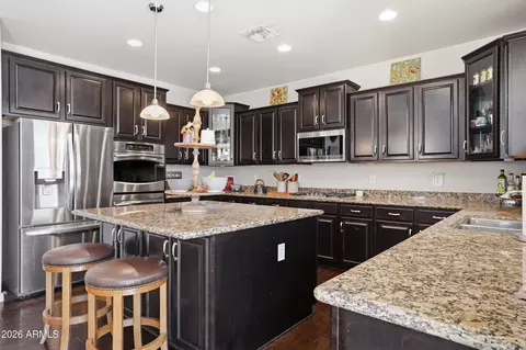 Kitchen - 1917 E Azalea Ct, Gilbert, AZ 85298 photo 3 of 4