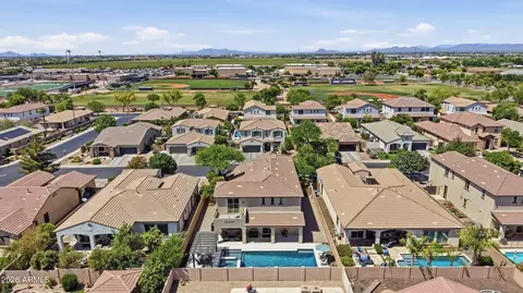 View/Area - 1917 E Azalea Ct, Gilbert, AZ 85298 photo 5 of 14
