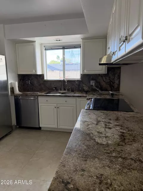 Kitchen - 2822 E Cortez St, Phoenix, AZ 85028 photo 1 of 2