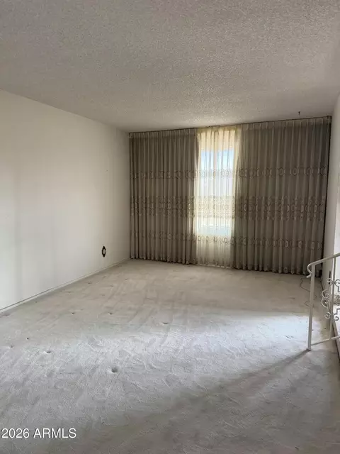 Living - 2822 E Cortez St, Phoenix, AZ 85028 photo 1 of 2