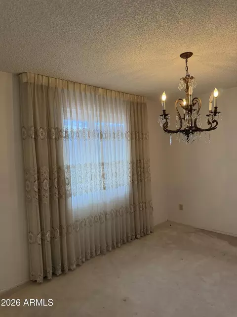 Dining - 2822 E Cortez St, Phoenix, AZ 85028 photo 1 of 1