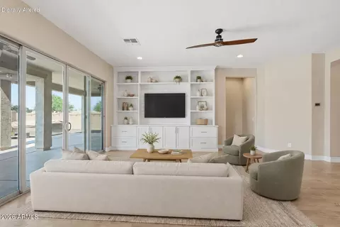 Living - 3930 E Chestnut Ln, Gilbert, AZ 85298 photo 2 of 5