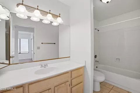 Bath - 246 E Vaughn Ave, Gilbert, AZ 85234 photo 2 of 2