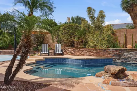 Exterior - 4332 E Melinda Ln, Phoenix, AZ 85050 photo 8 of 11