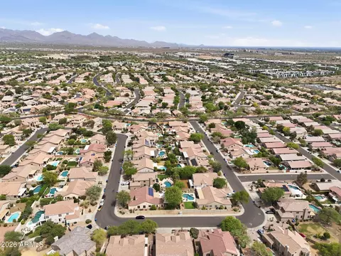 View/Area - 4332 E Melinda Ln, Phoenix, AZ 85050 photo 4 of 4