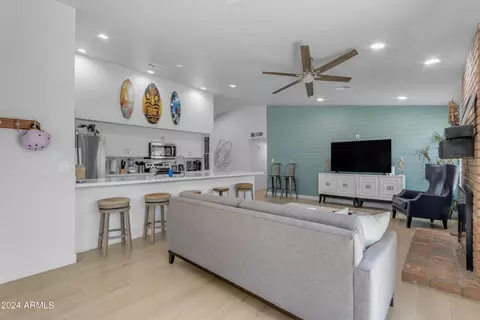 Living - 2207 S Cherry --, Mesa, AZ 85210 photo 2 of 3