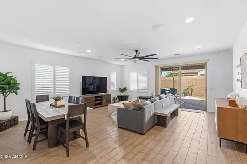 4404 E Hartford Ave, Phoenix, AZ 85032