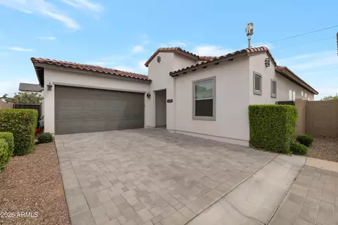 11709 N Luckenbach St, Surprise, AZ 85388