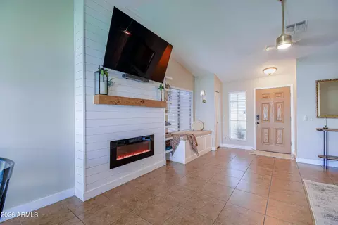 Entry Way - 2332 E Stottler Dr, Gilbert, AZ 85296 photo 2 of 2