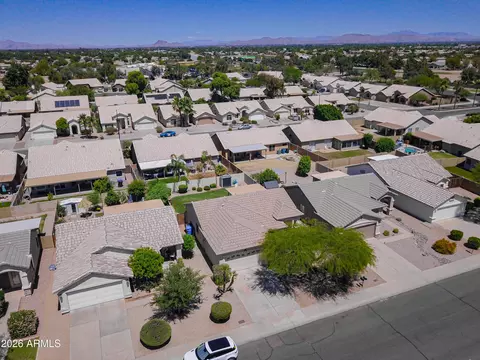 View/Area - 2332 E Stottler Dr, Gilbert, AZ 85296 photo 3 of 13