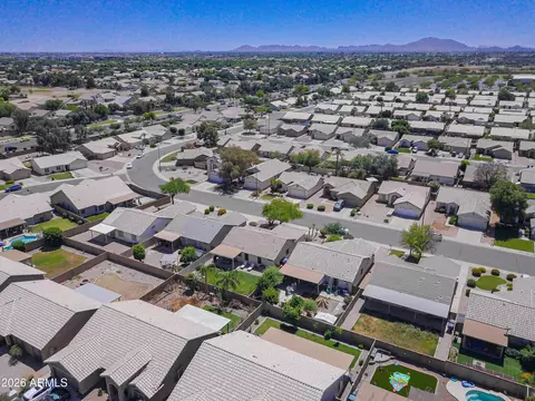View/Area - 2332 E Stottler Dr, Gilbert, AZ 85296 photo 9 of 13