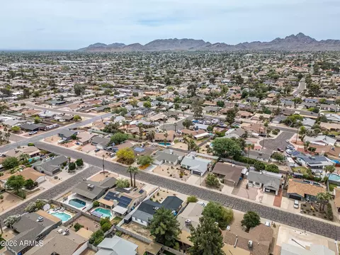 View/Area - 2743 E Windrose Dr, Phoenix, AZ 85032 photo 6 of 8