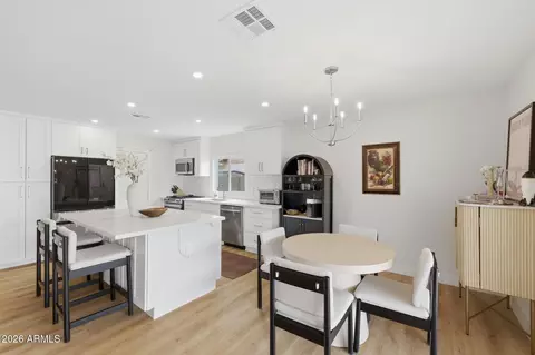 Dining - 2743 E Windrose Dr, Phoenix, AZ 85032 photo 1 of 2